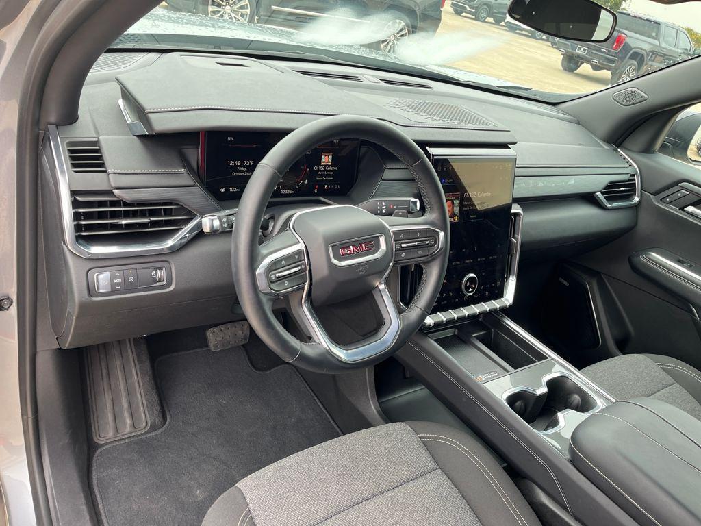 used 2025 GMC Acadia car, priced at $35,610