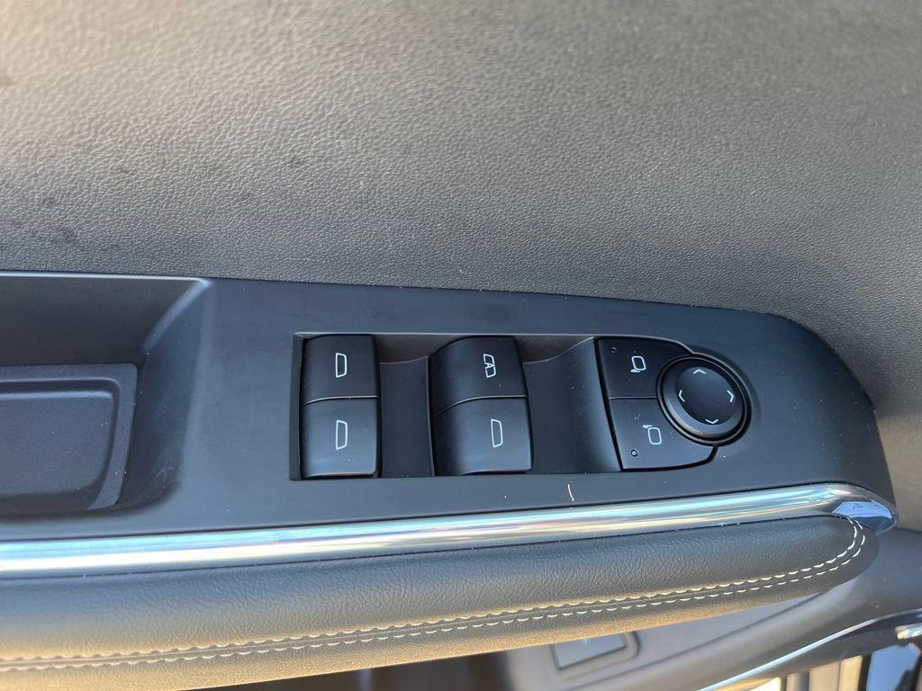 used 2025 GMC Acadia car, priced at $34,461