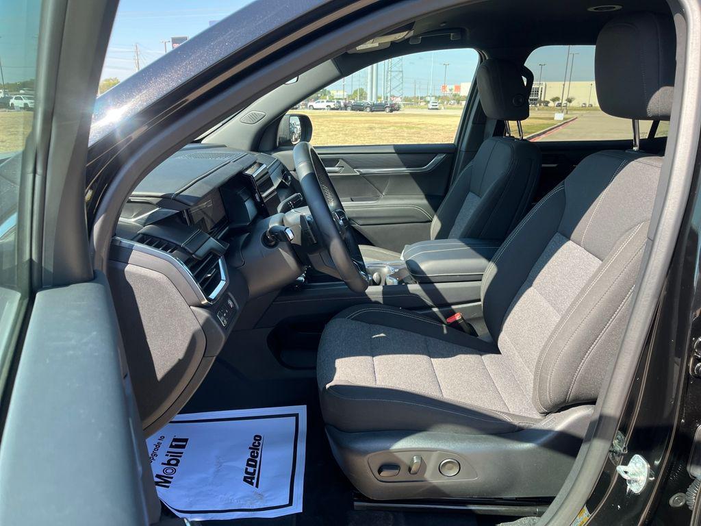 used 2025 GMC Acadia car, priced at $34,461