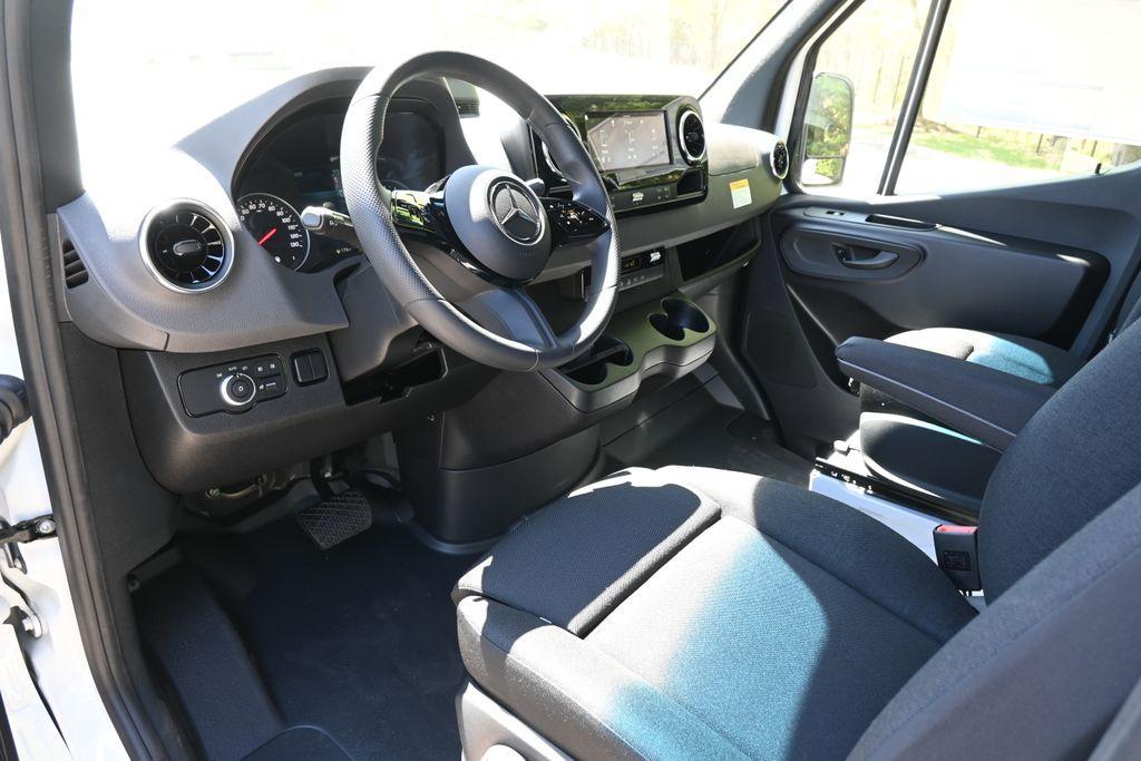 new 2025 Mercedes-Benz Sprinter 2500 car, priced at $64,391
