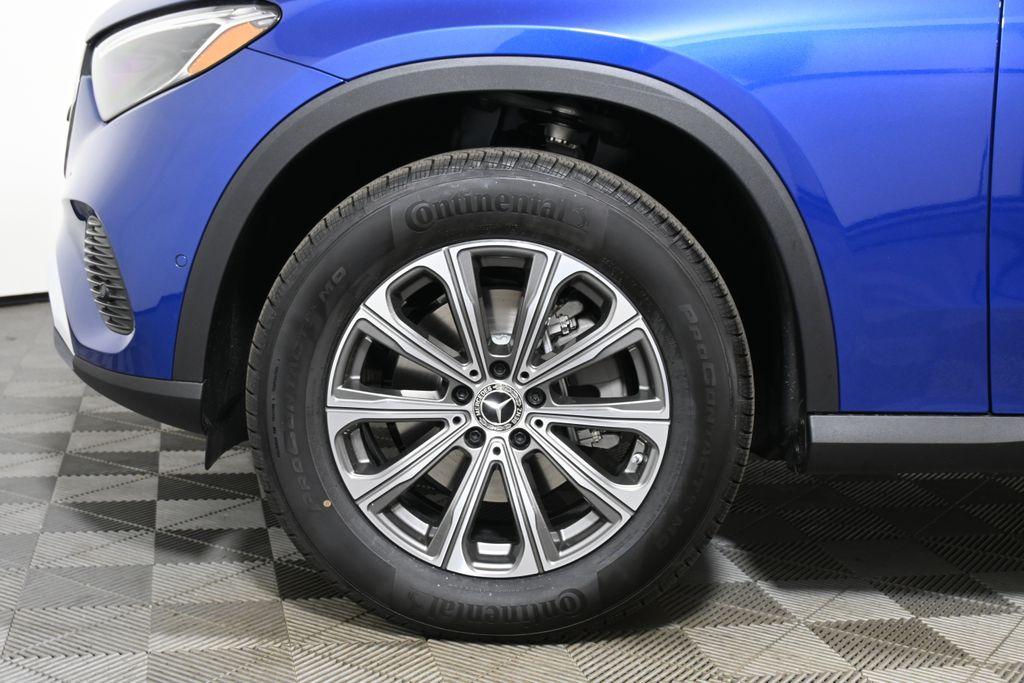 new 2025 Mercedes-Benz GLC 300 car, priced at $55,065