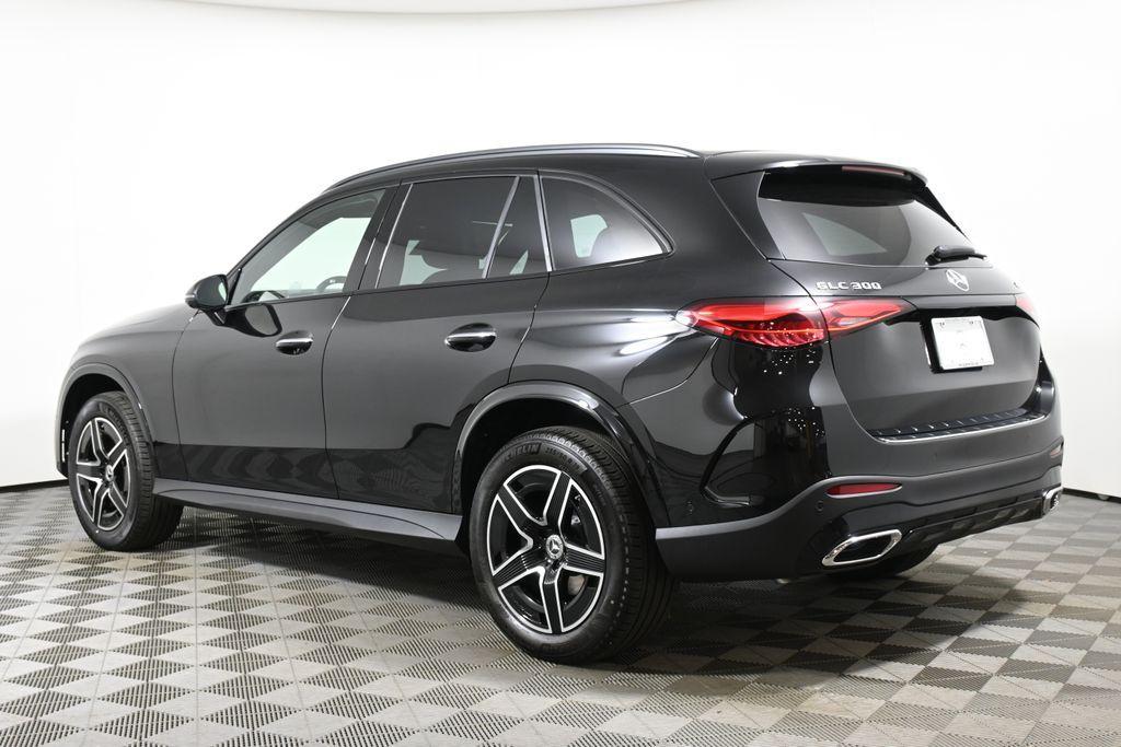 new 2025 Mercedes-Benz GLC 300 car, priced at $63,425