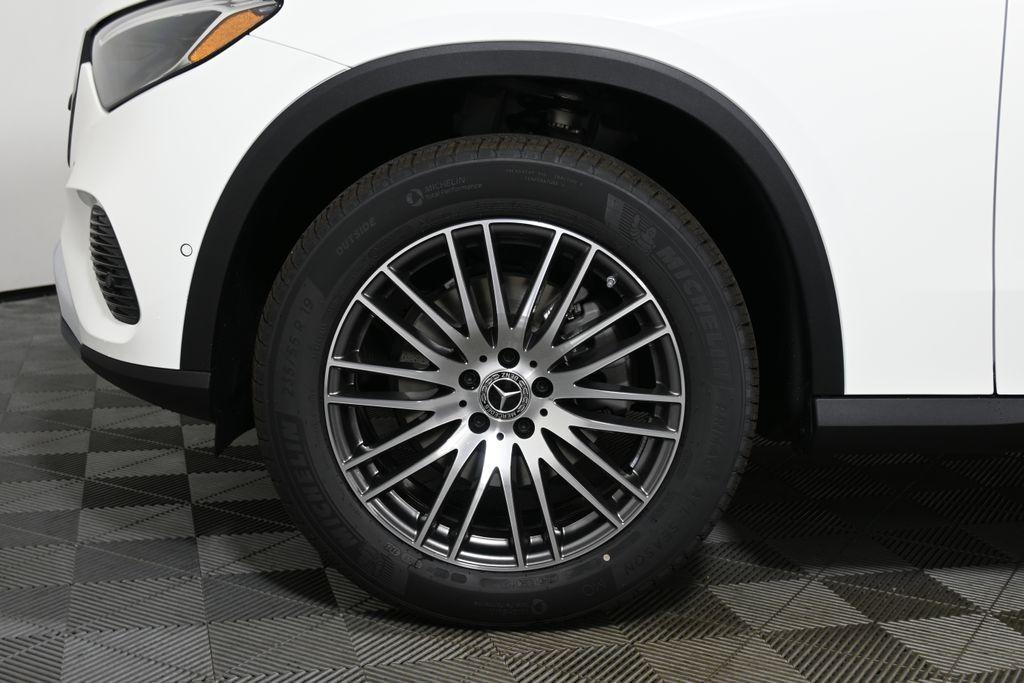 new 2026 Mercedes-Benz GLC 300 car, priced at $54,585