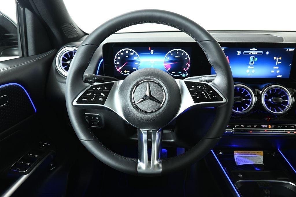 new 2025 Mercedes-Benz GLB 250 car, priced at $52,135
