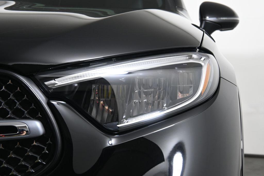 new 2026 Mercedes-Benz GLC 300 car, priced at $58,235