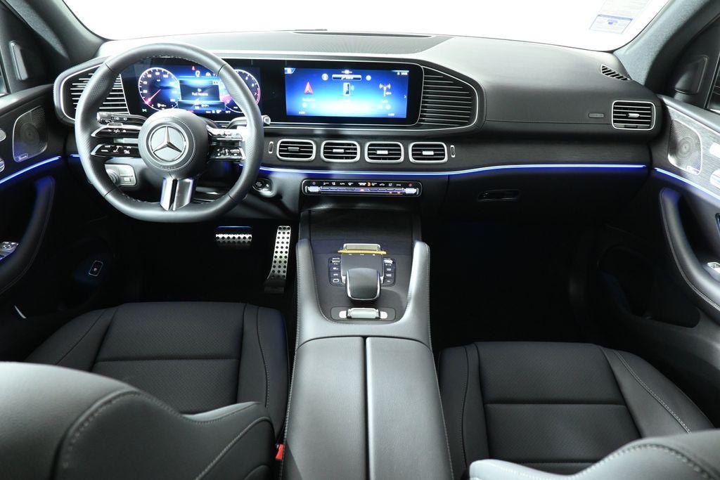 new 2025 Mercedes-Benz GLS 450 car, priced at $96,050
