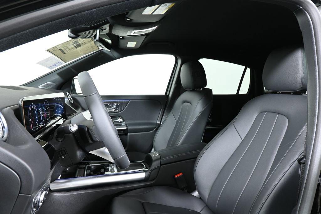 new 2025 Mercedes-Benz GLA 250 car, priced at $47,295