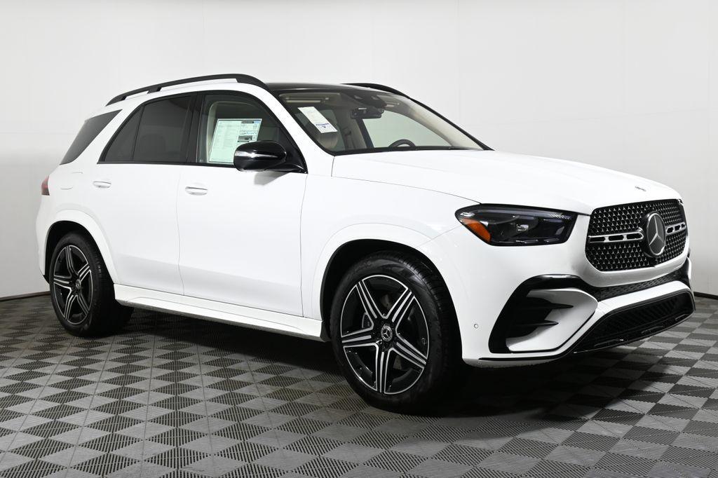 new 2024 Mercedes-Benz GLE 580 car, priced at $101,890