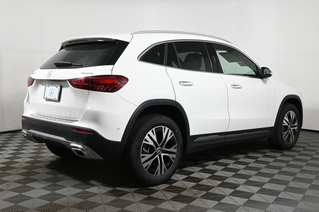 new 2025 Mercedes-Benz GLA 250 car, priced at $47,295