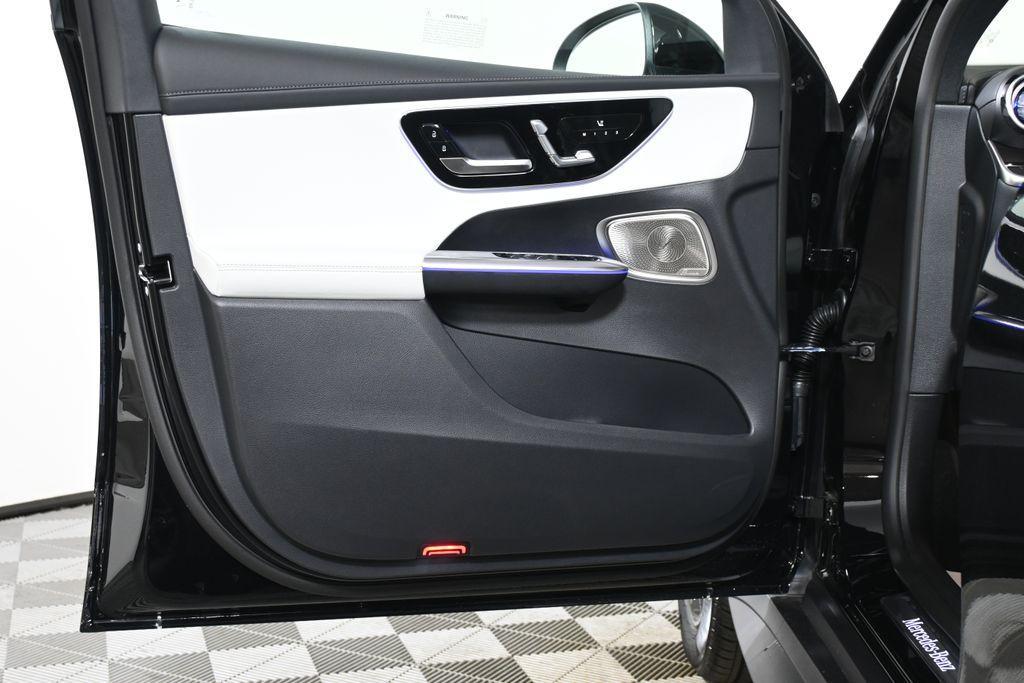 new 2025 Mercedes-Benz GLC 300 car, priced at $60,035