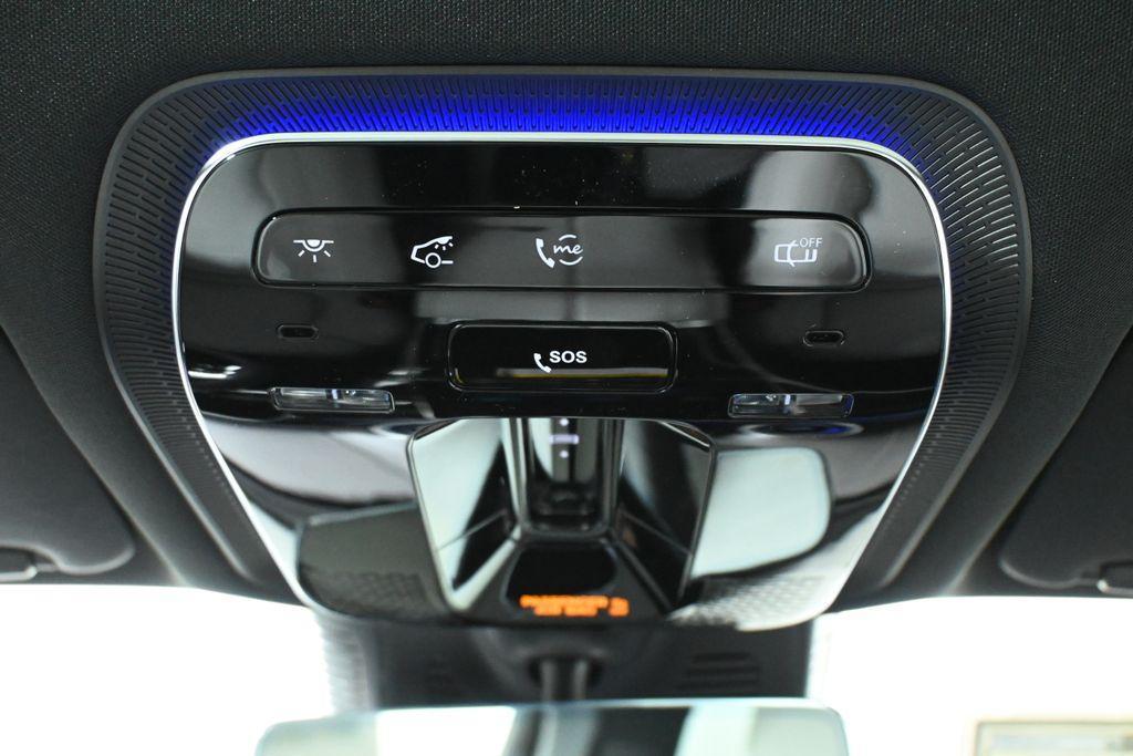 new 2025 Mercedes-Benz GLC 300 car, priced at $60,035