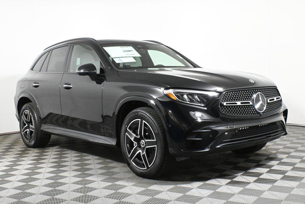 new 2025 Mercedes-Benz GLC 300 car, priced at $60,035