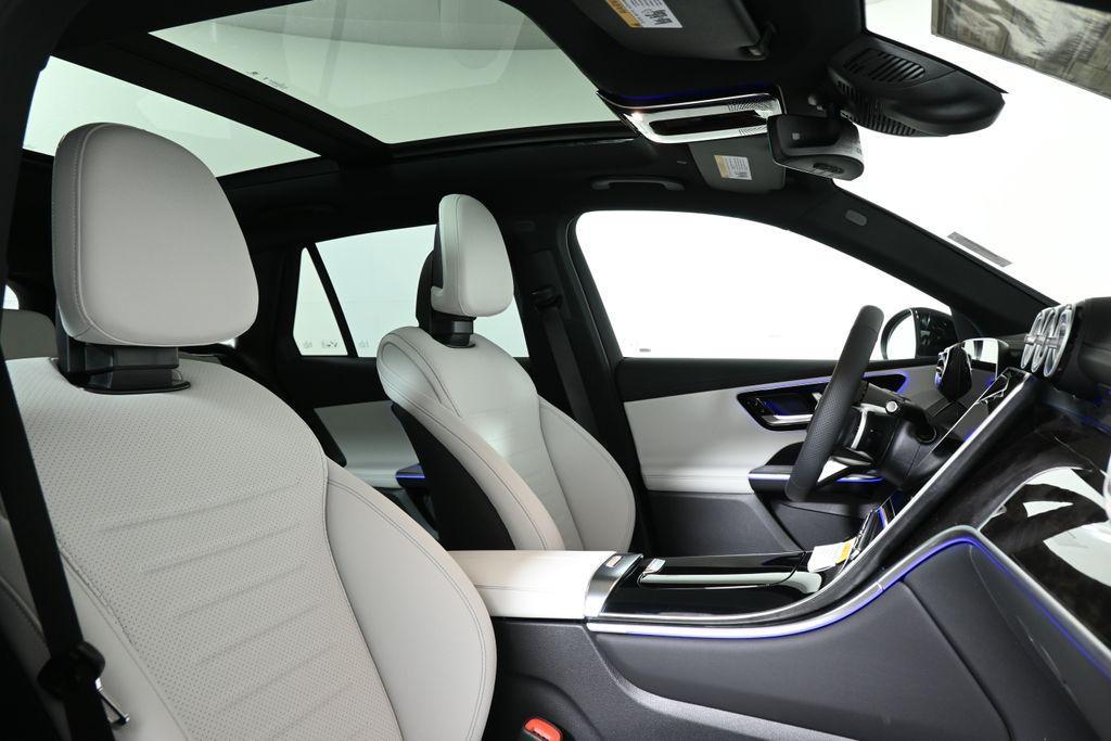 new 2025 Mercedes-Benz GLC 300 car, priced at $60,035