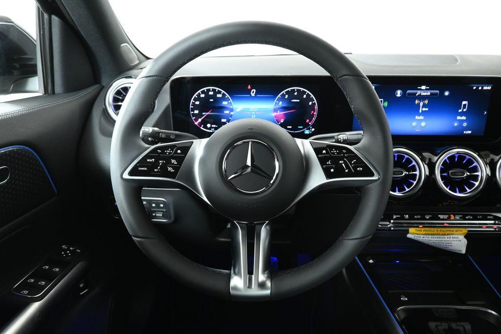 new 2025 Mercedes-Benz GLA 250 car, priced at $47,295