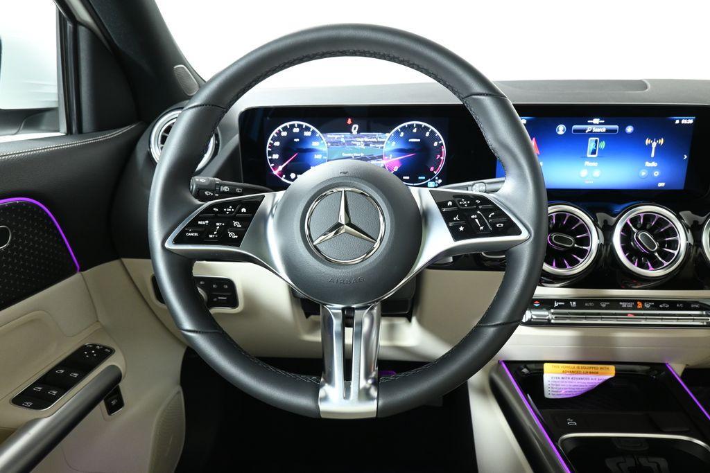 used 2025 Mercedes-Benz GLA 250 car, priced at $42,895