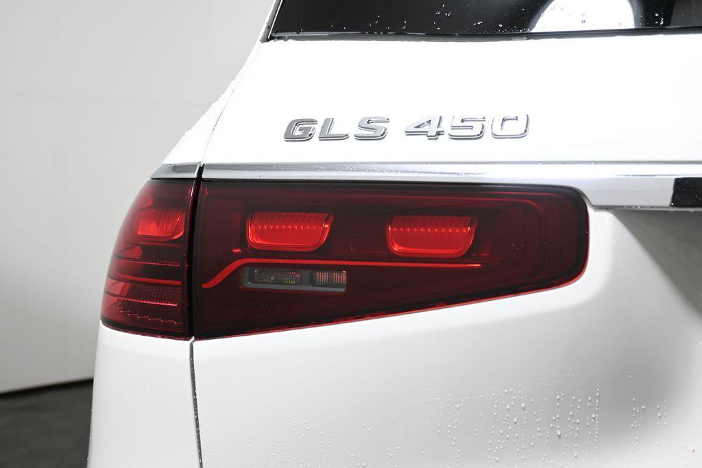 new 2025 Mercedes-Benz GLS 450 car, priced at $101,470