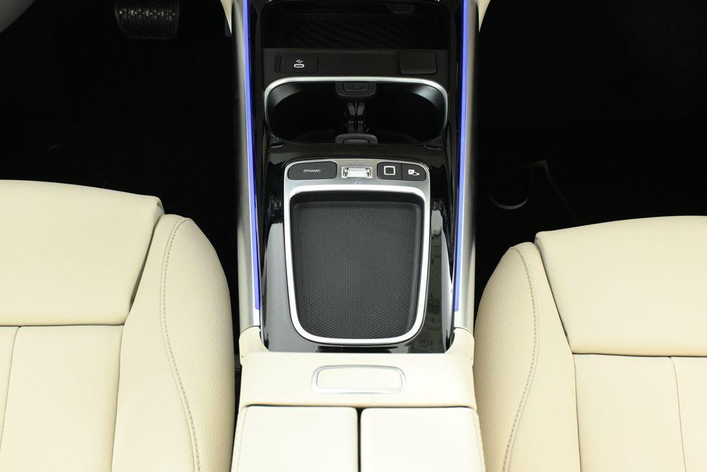 new 2025 Mercedes-Benz GLA 250 car, priced at $47,295