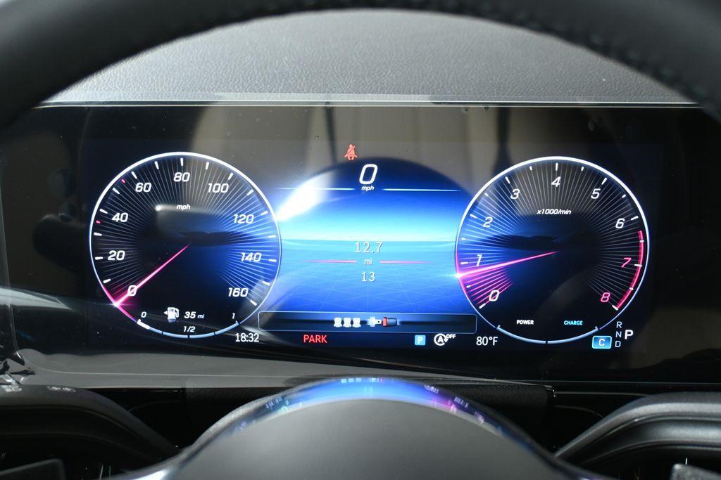 new 2025 Mercedes-Benz GLA 250 car, priced at $47,295