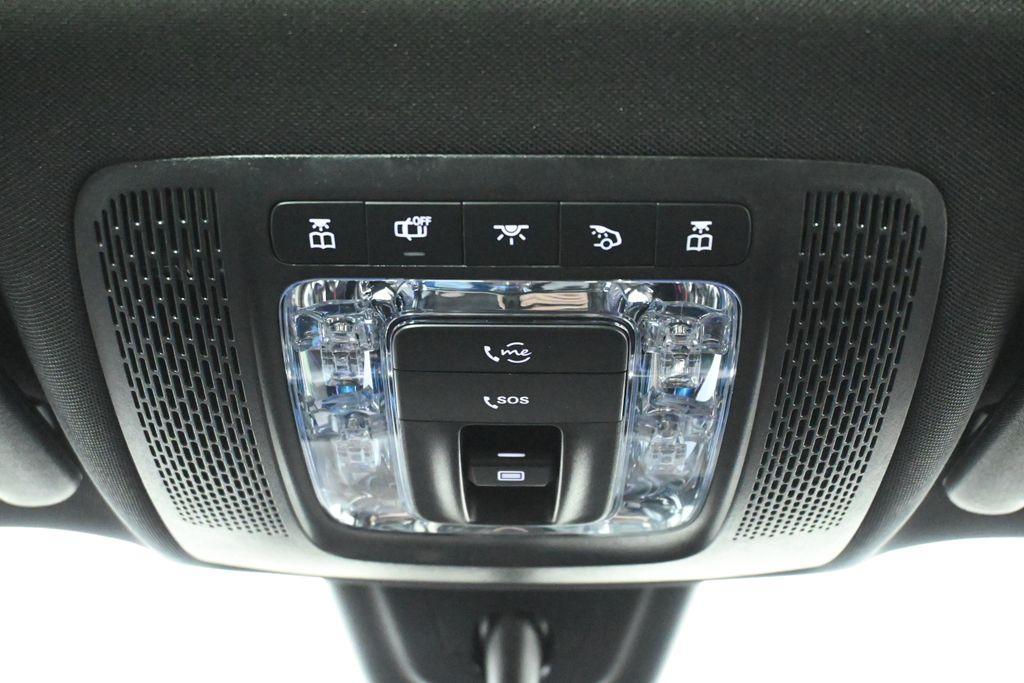 used 2022 Mercedes-Benz GLB 250 car, priced at $34,595