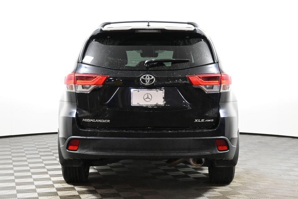 used 2018 Toyota Highlander car, priced at $17,495