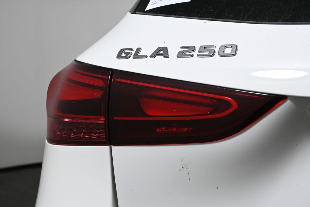 new 2026 Mercedes-Benz GLA 250 car, priced at $49,160
