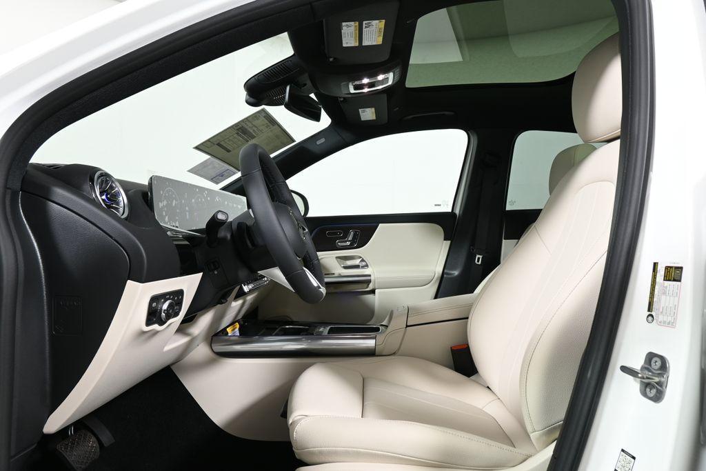new 2026 Mercedes-Benz GLA 250 car, priced at $49,160