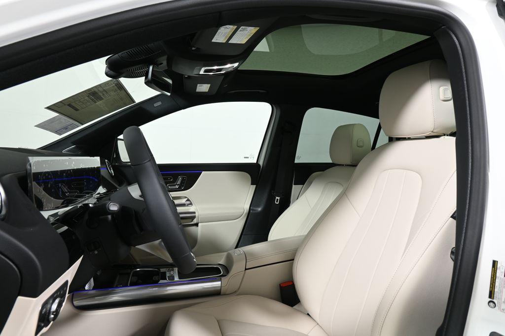 new 2026 Mercedes-Benz GLA 250 car, priced at $49,160