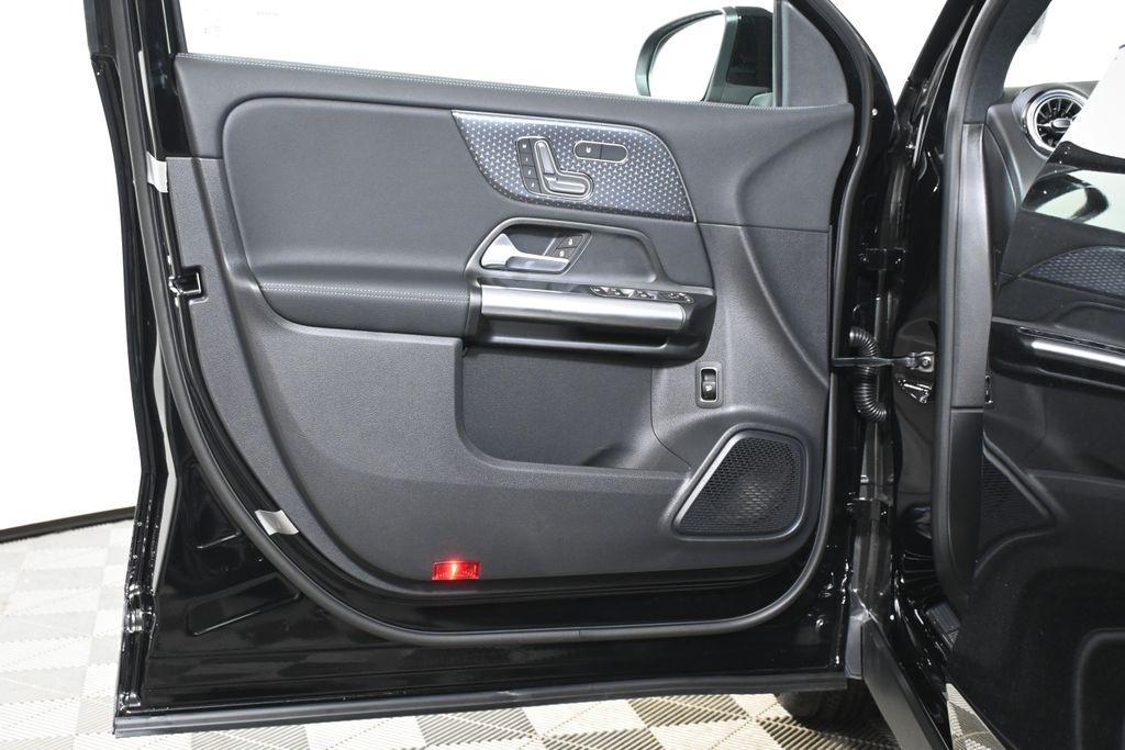 used 2025 Mercedes-Benz GLA 250 car, priced at $47,295