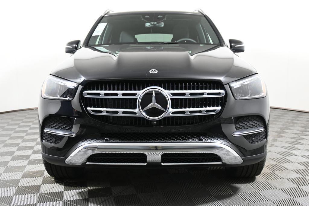 new 2025 Mercedes-Benz GLE 450 car, priced at $81,190