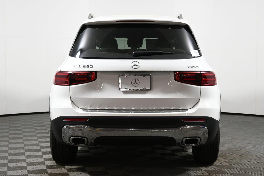 new 2025 Mercedes-Benz GLB 250 car, priced at $46,550