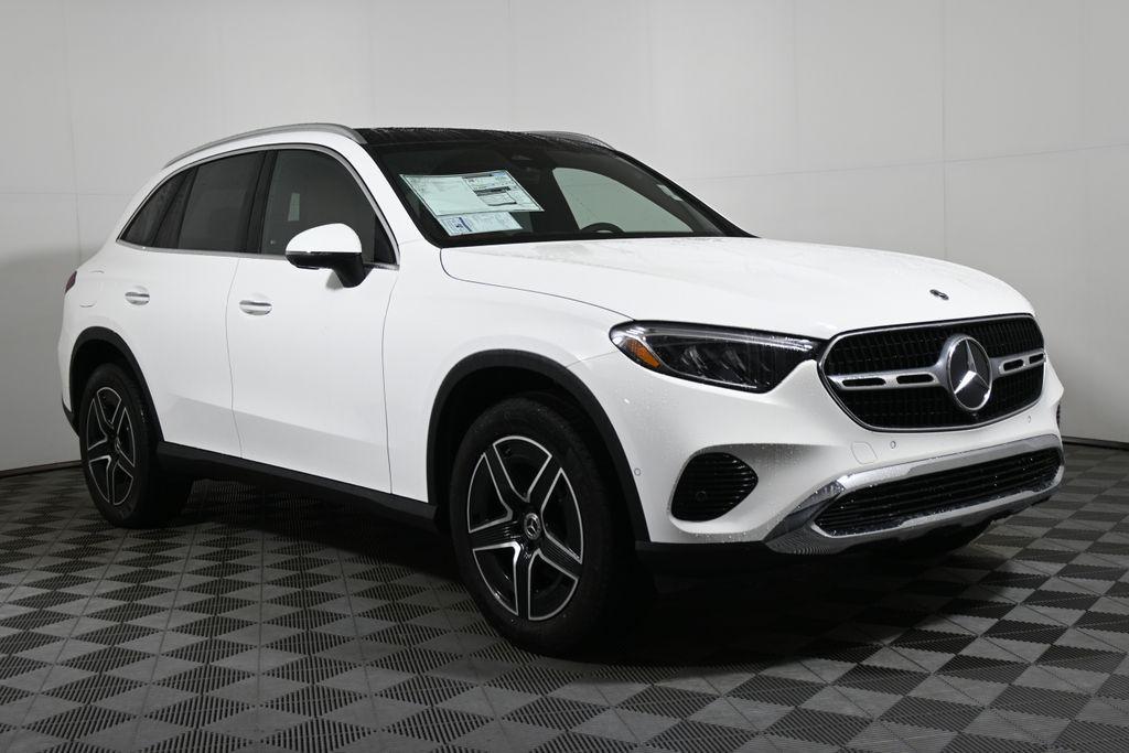 new 2026 Mercedes-Benz GLC 300 car