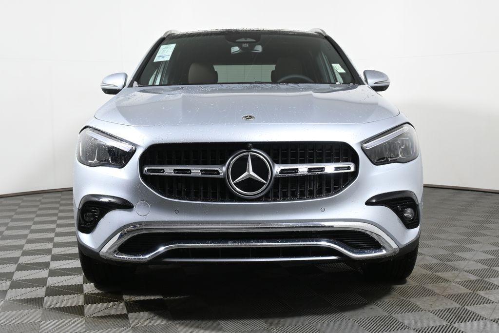 new 2025 Mercedes-Benz GLA 250 car, priced at $53,290