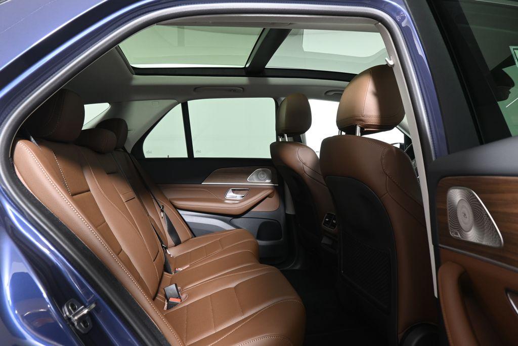 new 2026 Mercedes-Benz GLE 450 car, priced at $81,215