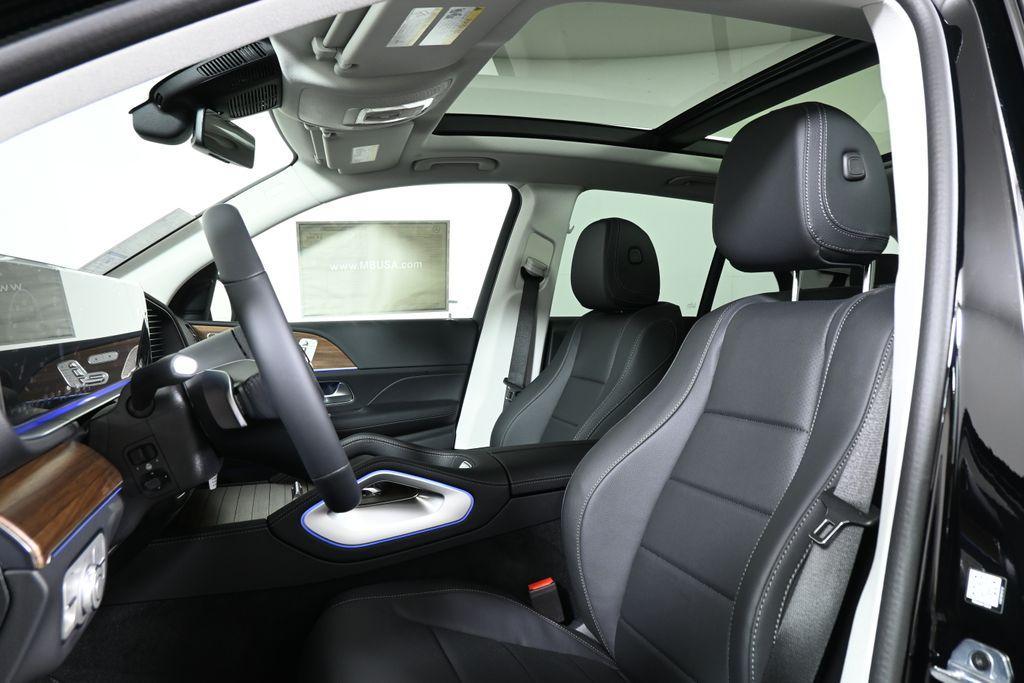 new 2026 Mercedes-Benz GLE 450 car, priced at $81,745