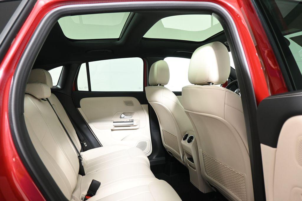 used 2025 Mercedes-Benz GLA 250 car, priced at $52,345