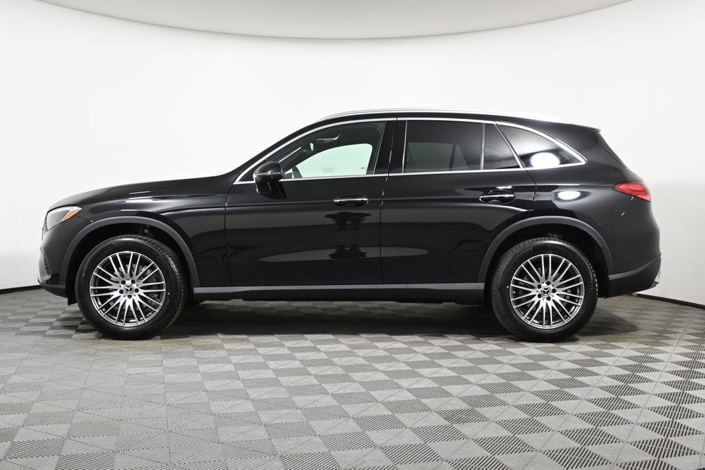 new 2025 Mercedes-Benz GLC 300 car, priced at $58,045