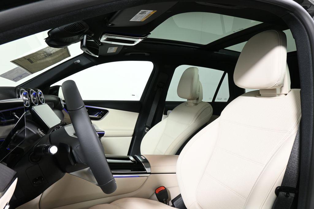 new 2025 Mercedes-Benz GLC 300 car, priced at $58,045
