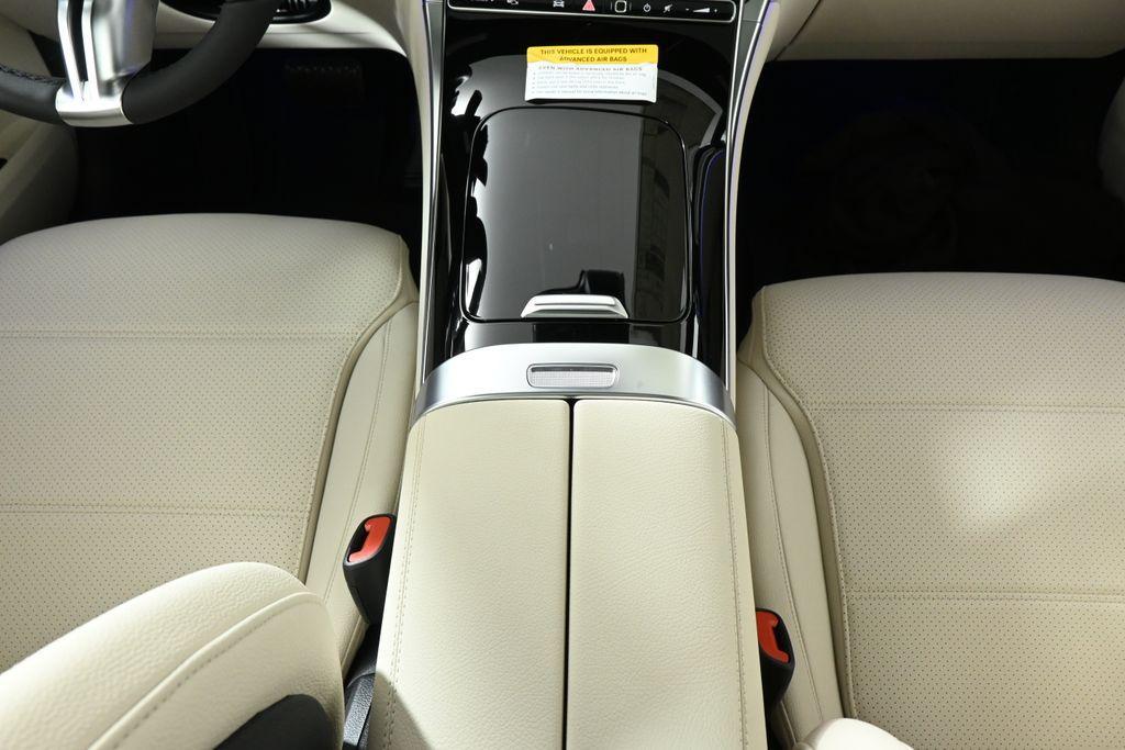 new 2025 Mercedes-Benz GLC 300 car, priced at $58,045