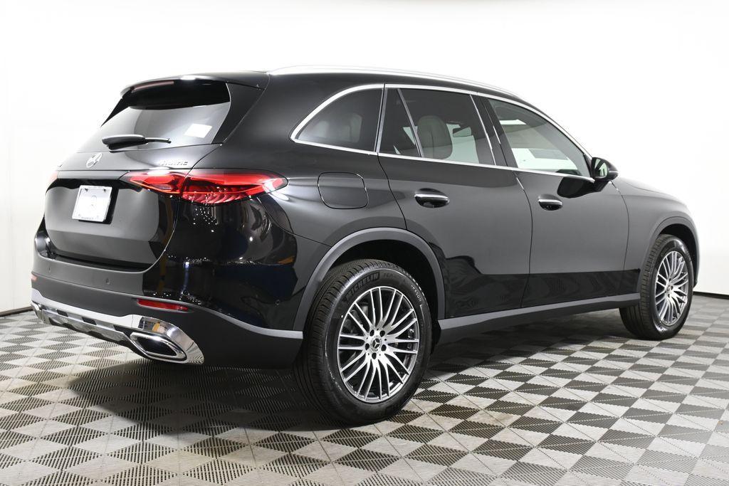 new 2025 Mercedes-Benz GLC 300 car, priced at $58,045
