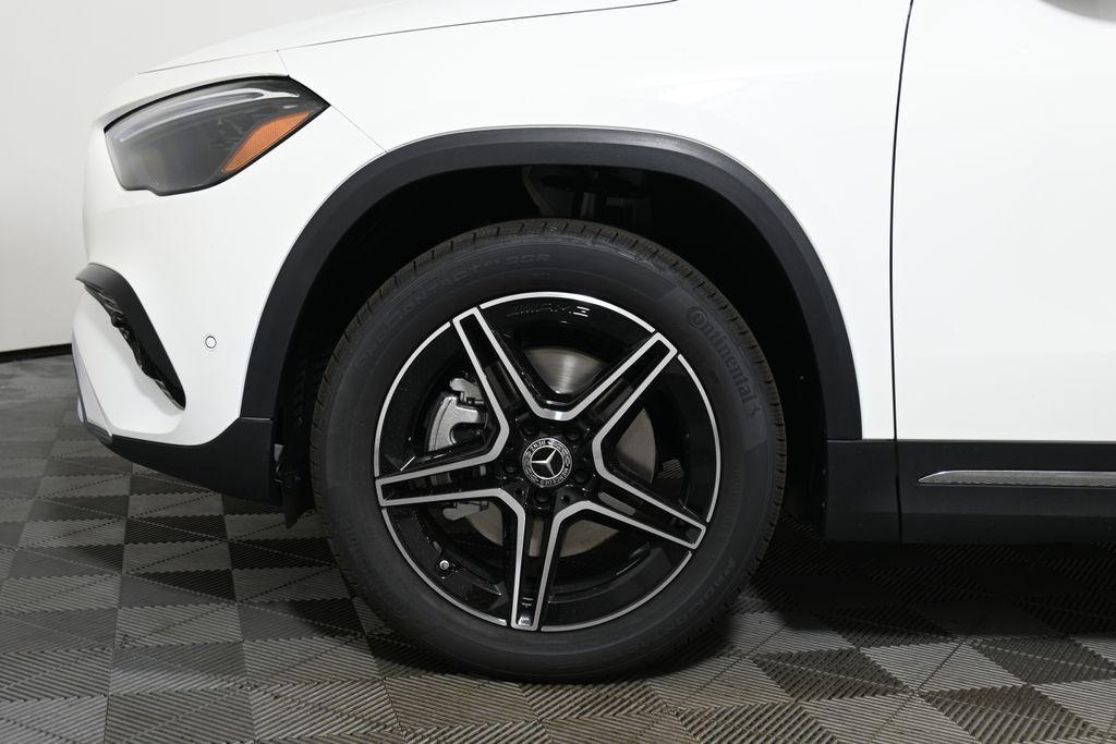 new 2026 Mercedes-Benz GLA 250 car, priced at $48,985