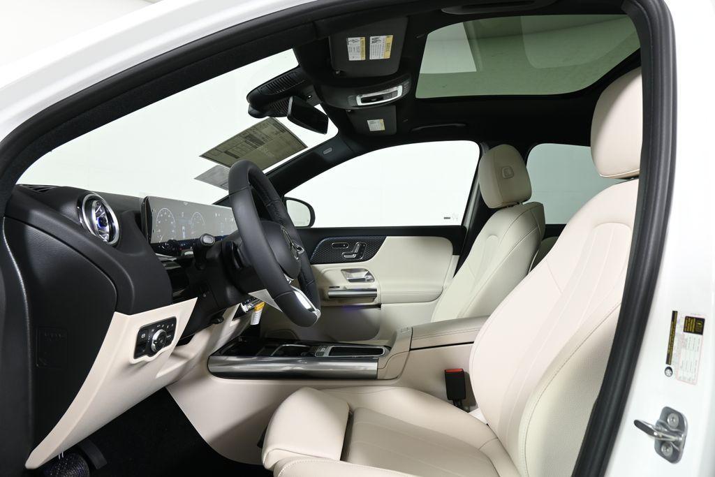 new 2026 Mercedes-Benz GLA 250 car, priced at $48,985