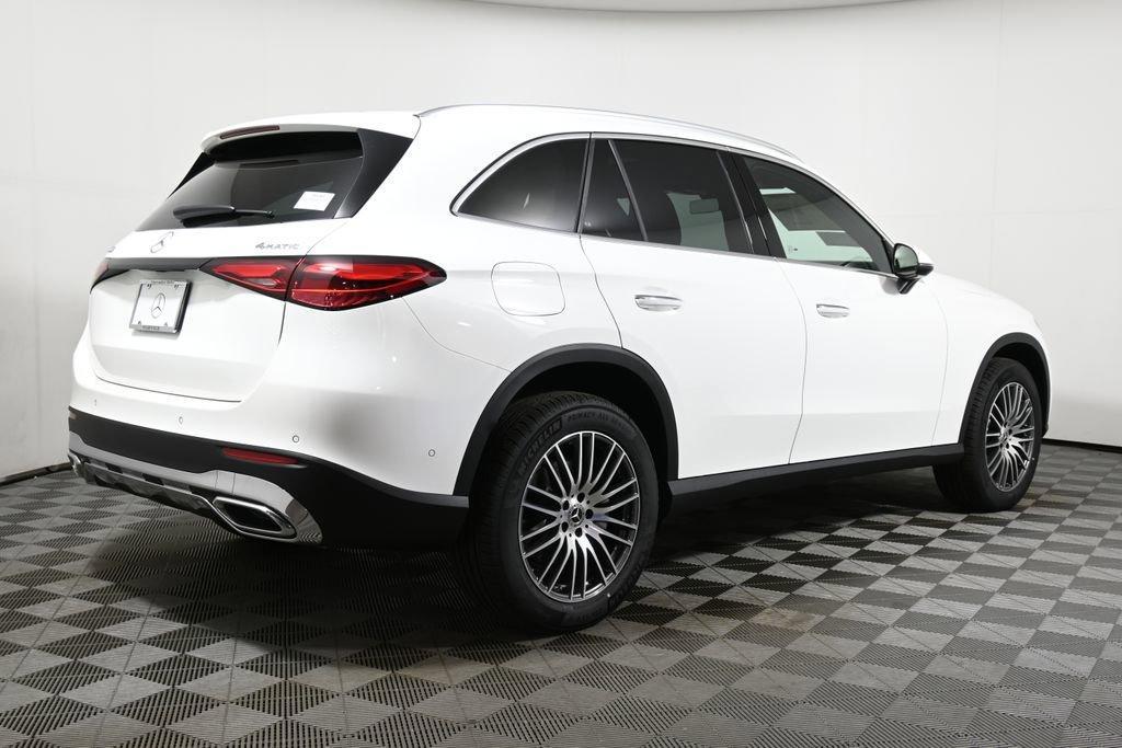 new 2025 Mercedes-Benz GLC 300 car, priced at $55,095