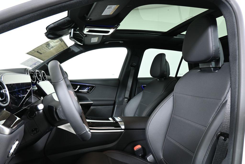 new 2025 Mercedes-Benz GLC 300 car, priced at $55,095