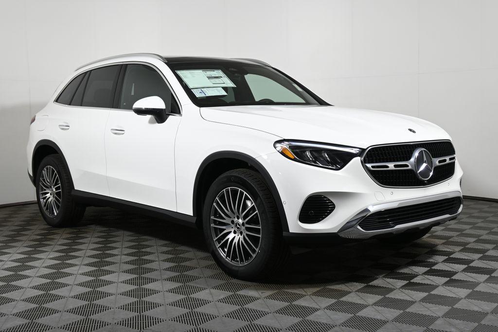 new 2025 Mercedes-Benz GLC 300 car, priced at $55,095
