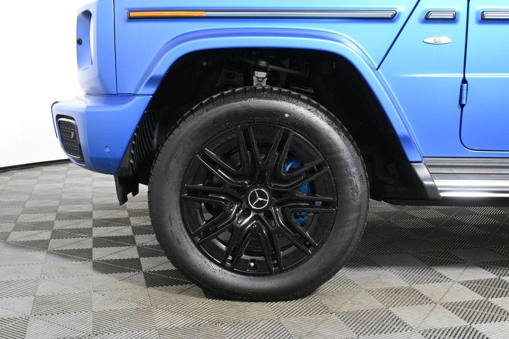 new 2025 Mercedes-Benz G-Class car, priced at $189,120