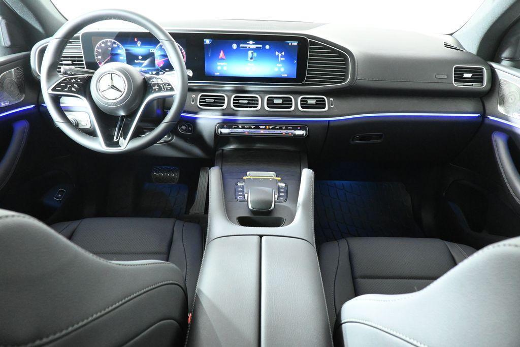 new 2025 Mercedes-Benz GLE 450 car, priced at $81,290