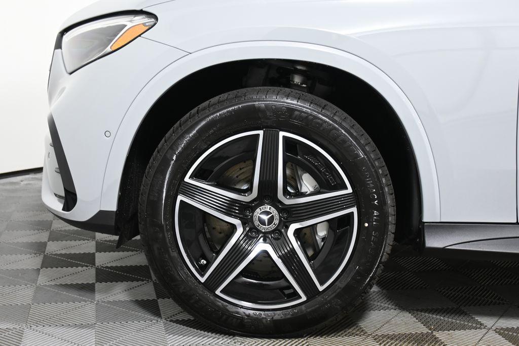 new 2026 Mercedes-Benz GLC 300 car, priced at $70,005