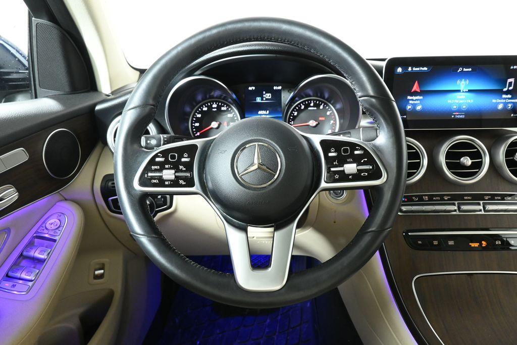 used 2022 Mercedes-Benz GLC 300 car