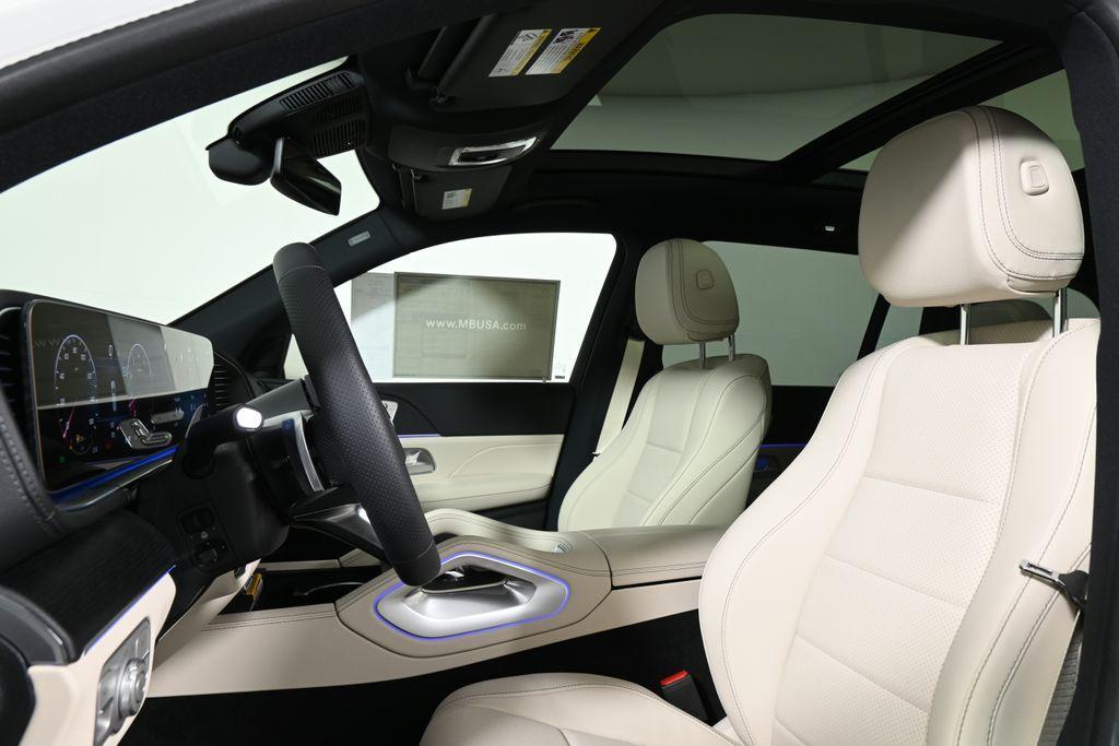 new 2025 Mercedes-Benz GLS 450 car, priced at $97,430