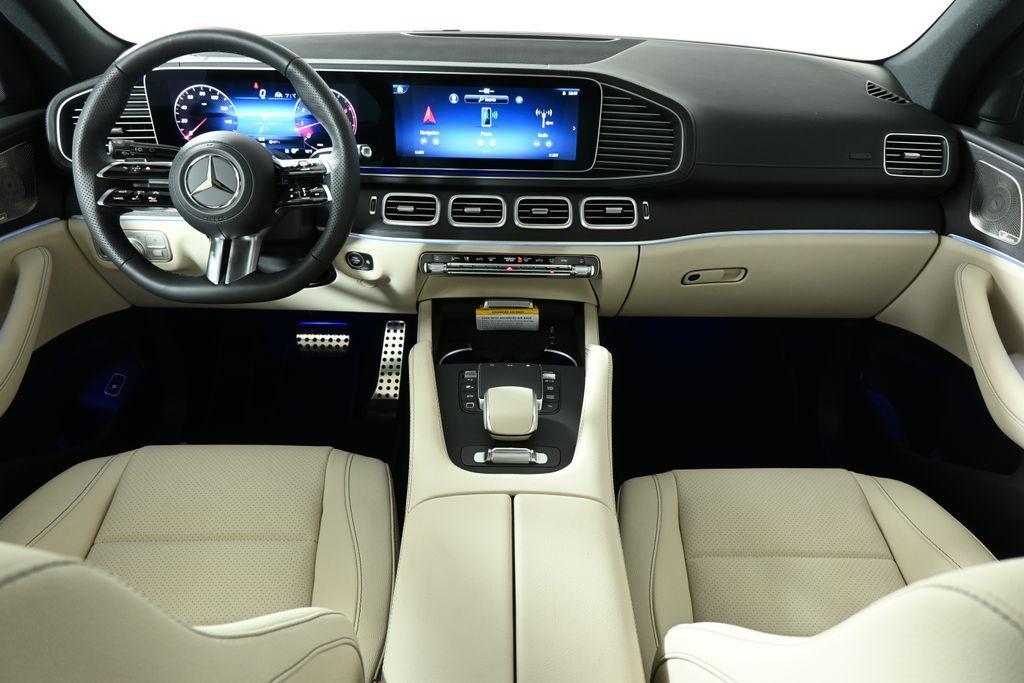 new 2025 Mercedes-Benz GLS 450 car, priced at $97,430